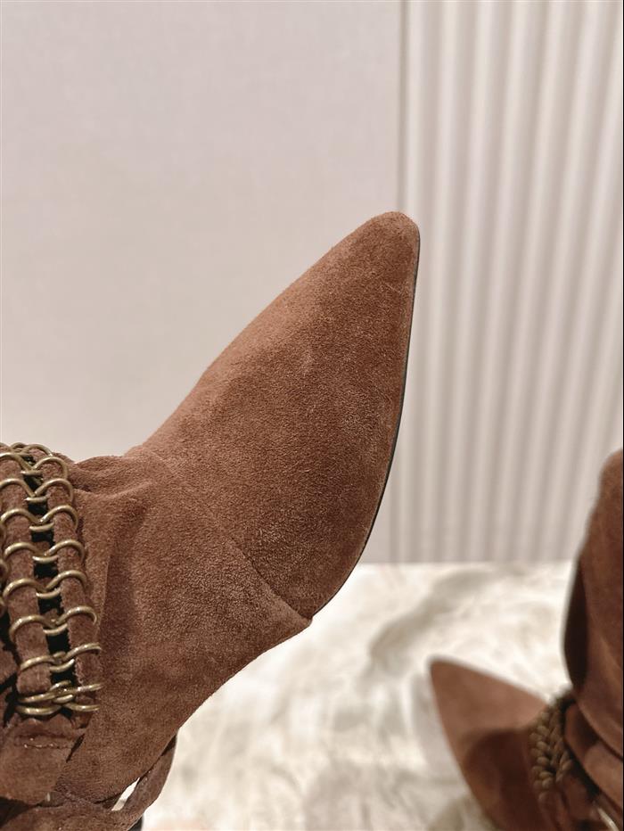 2025112817251740 480